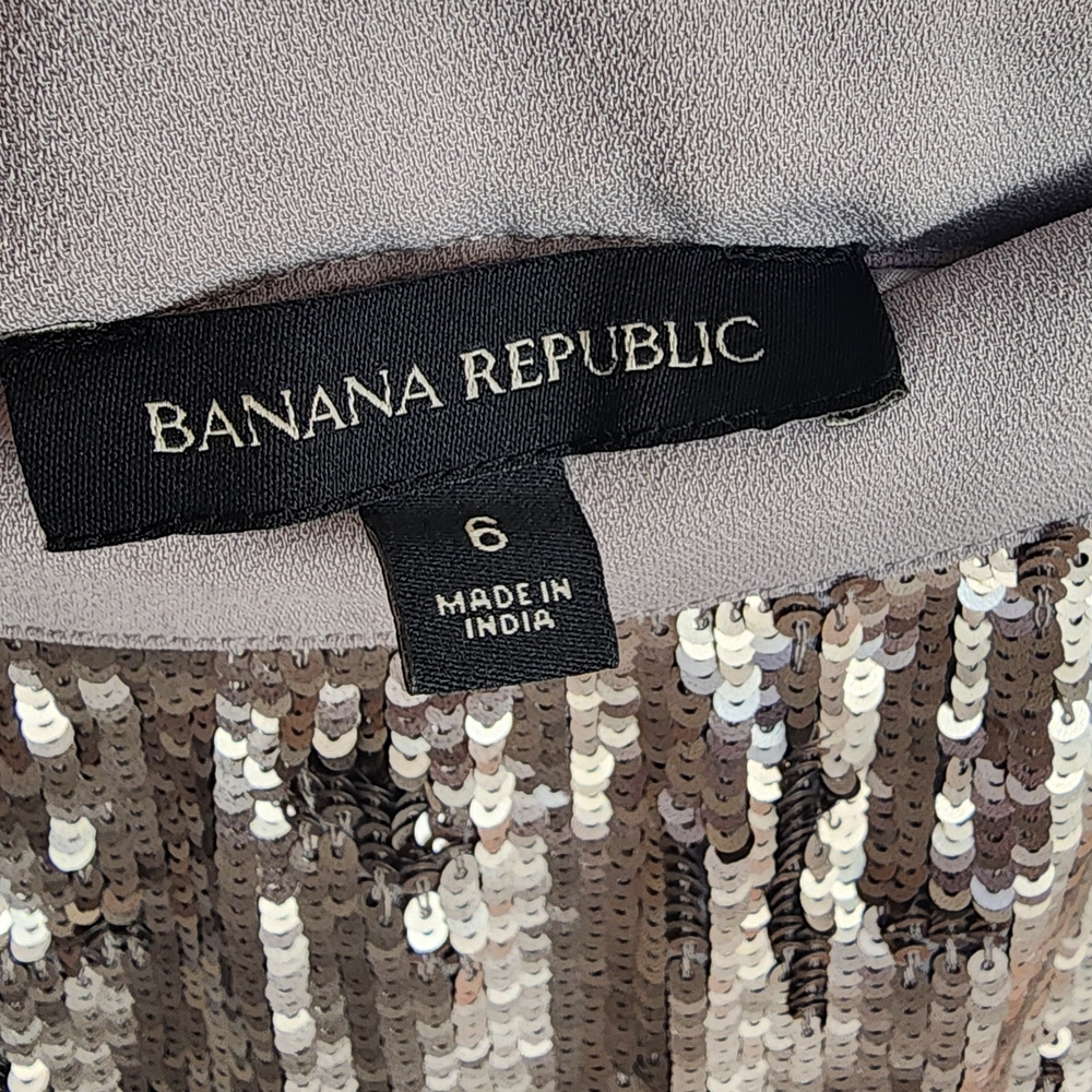 Banana Republic Silver Sequin Pleated A-Line Skirt - Picture 2 of 4